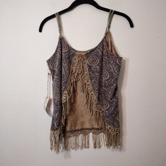 BKE Gimmicks Split Back Trapeze Tank Top NEW M - Picture 2 of 5